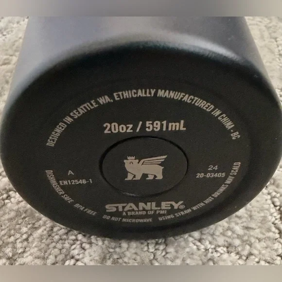 Stanley Black Tumbler - Picture 6 of 8